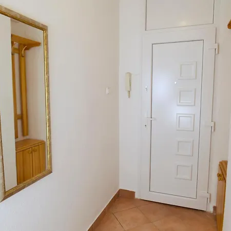 Panorama Apartman דירה *